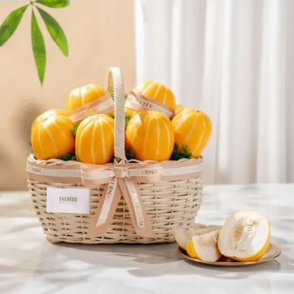 gio-qua-dua-le-hoang-kim-han-quoc-thanh-lich-6dfefe116a8749fbb2c56e036d7e131e